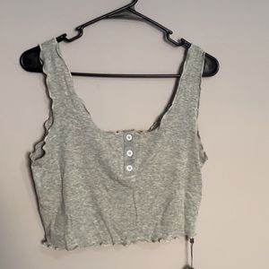 gray tank top